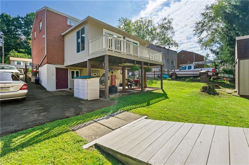 1513 Sugarloaf Dr
