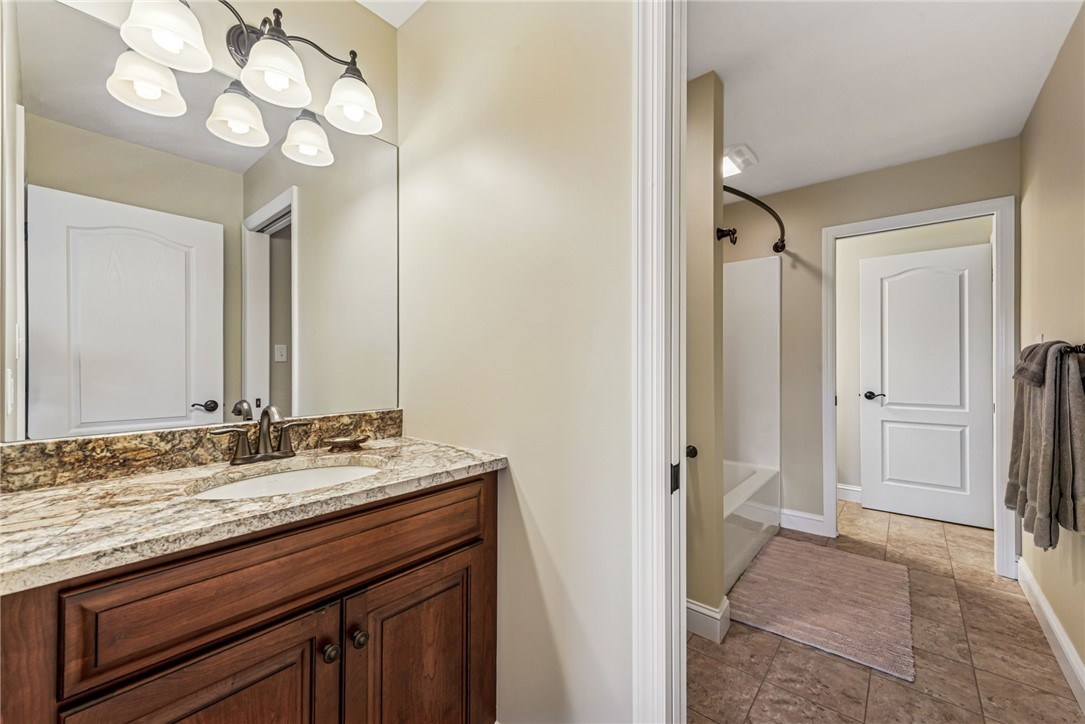 112 Redmond Ct
