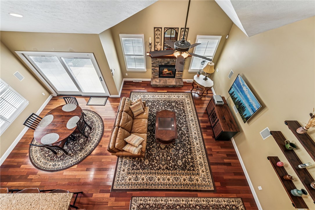 112 Redmond Ct