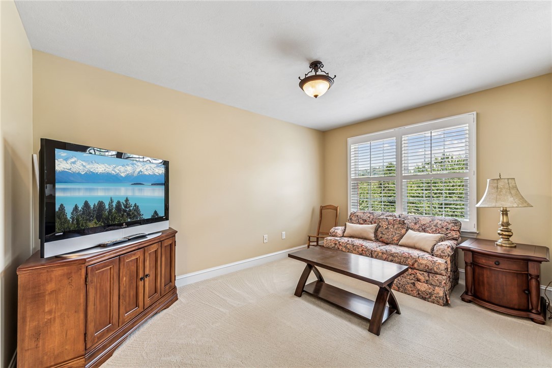 112 Redmond Ct