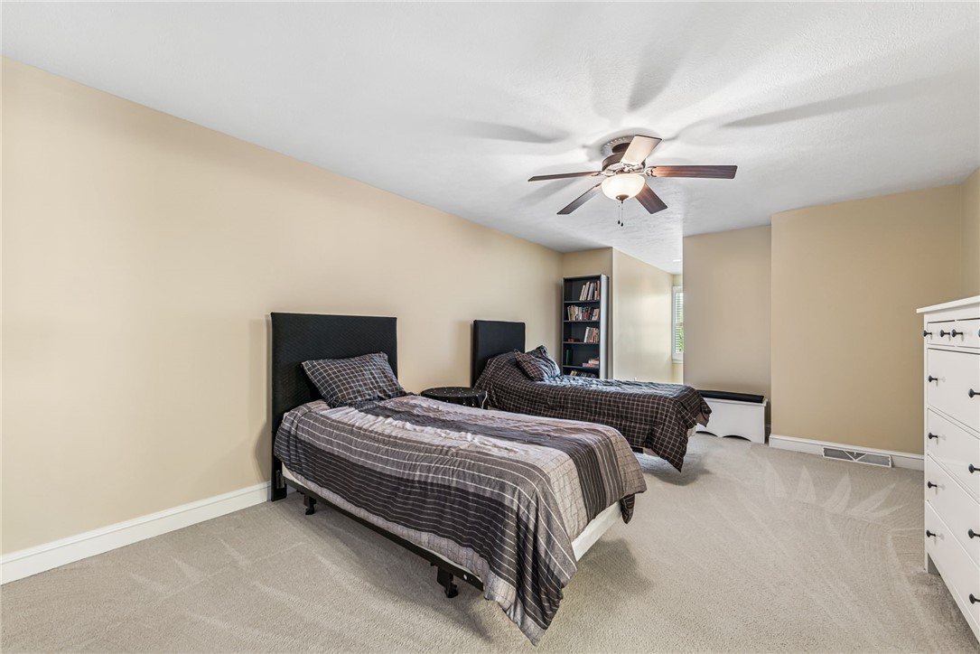 112 Redmond Ct