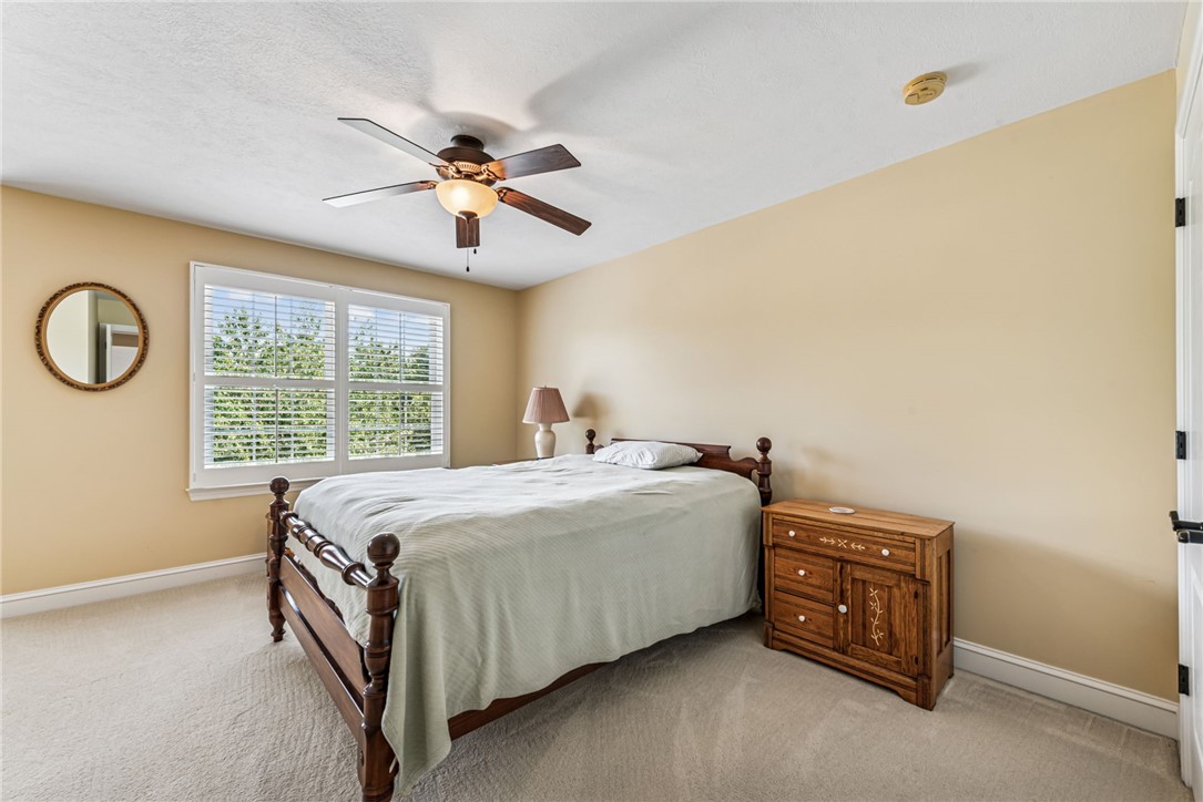 112 Redmond Ct