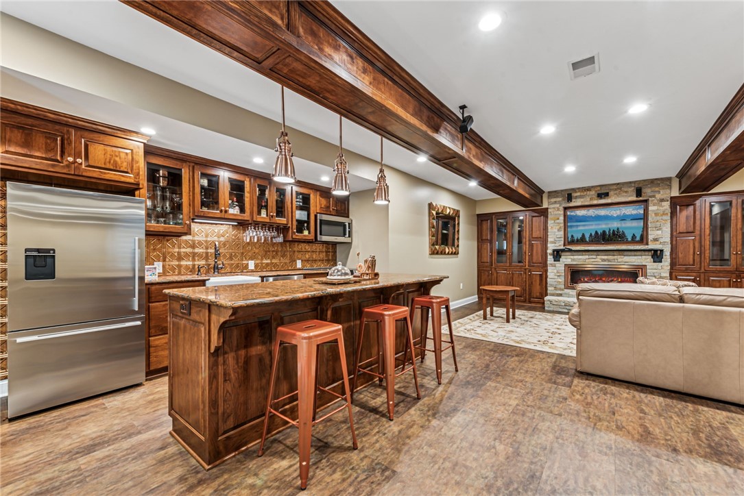 112 Redmond Ct