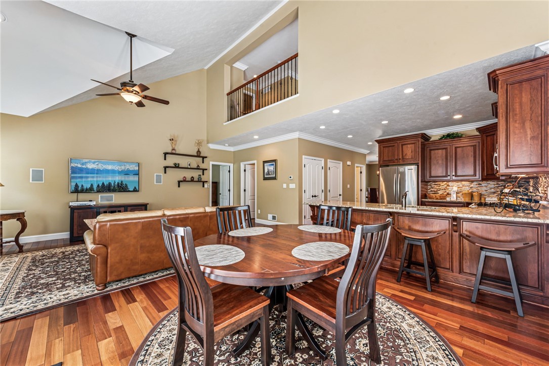 112 Redmond Ct