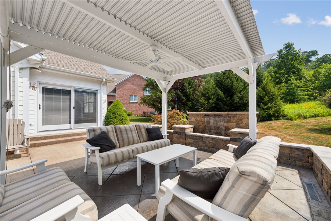 112 Redmond Ct