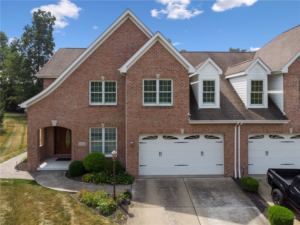 112 Redmond Ct