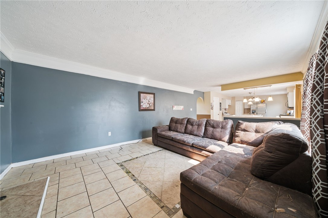 232 Carriage Blvd