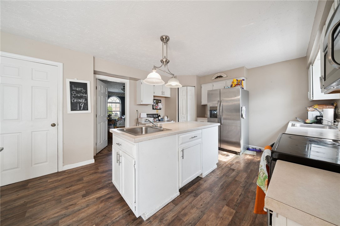 232 Carriage Blvd