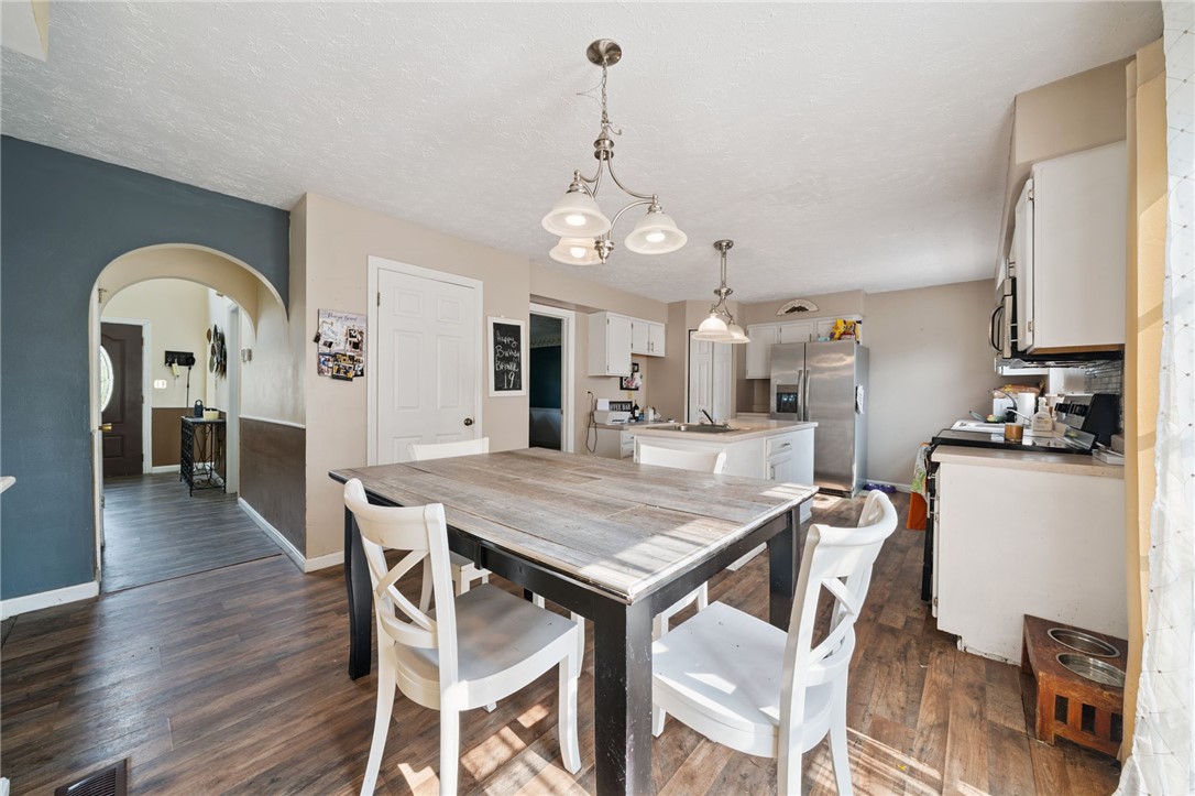 232 Carriage Blvd