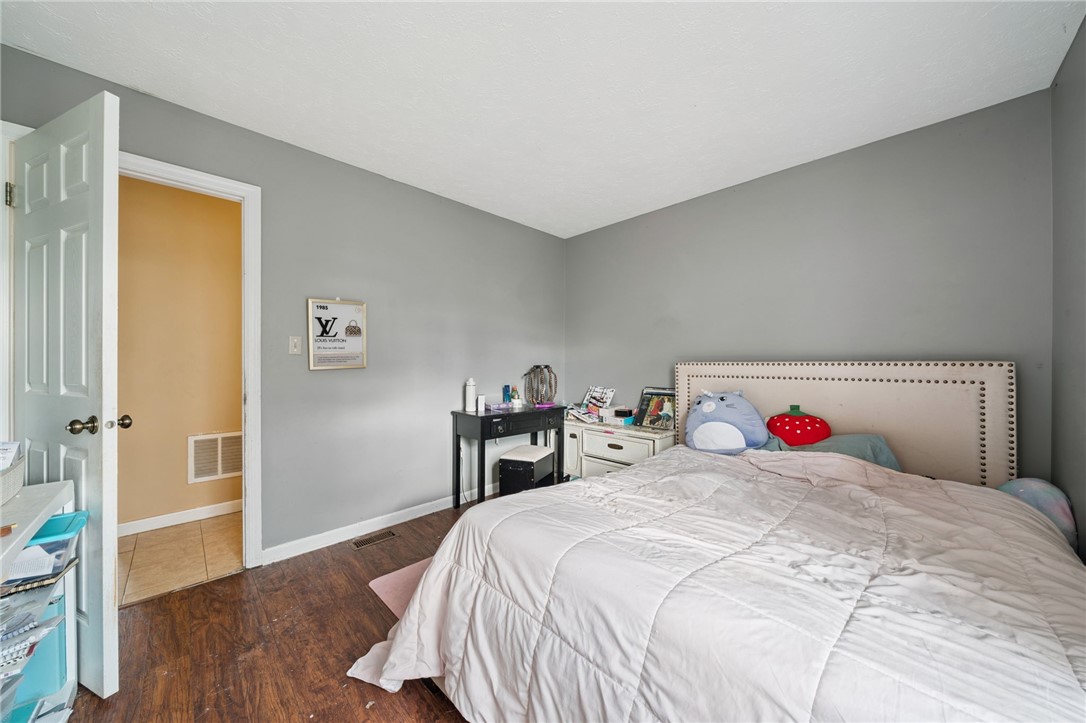 232 Carriage Blvd