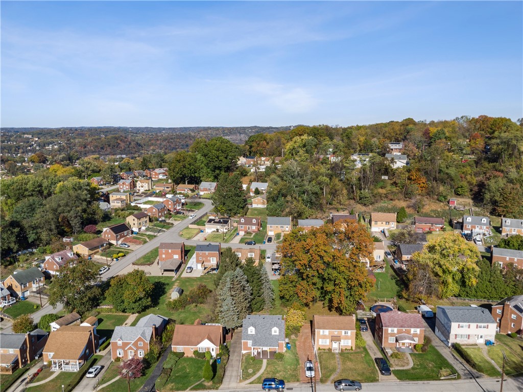120 Parkwood Dr