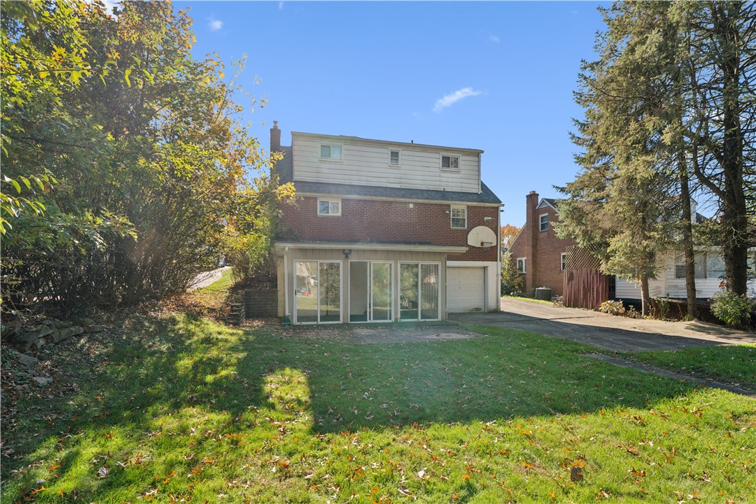 120 Parkwood Dr
