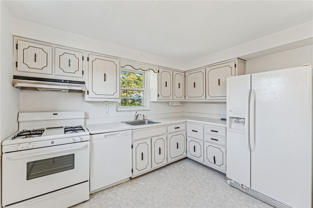 120 Parkwood Dr