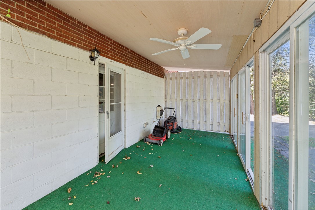 120 Parkwood Dr