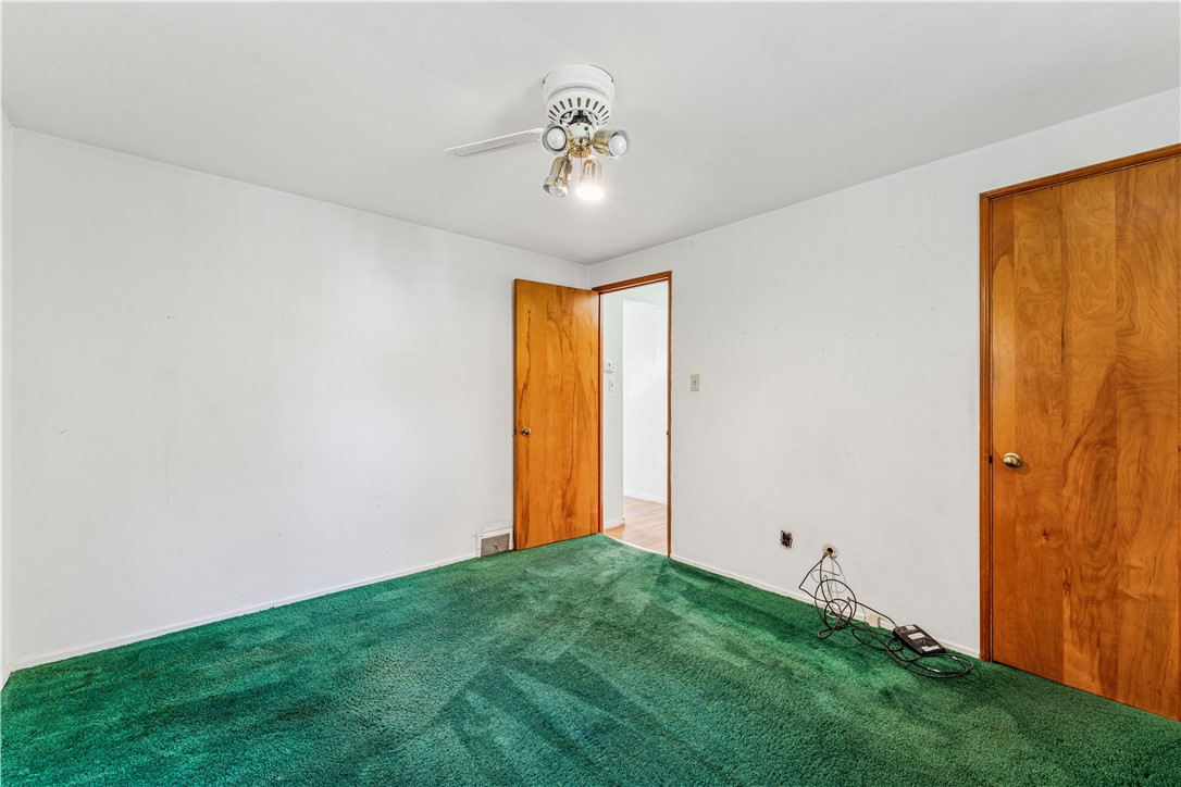 120 Parkwood Dr