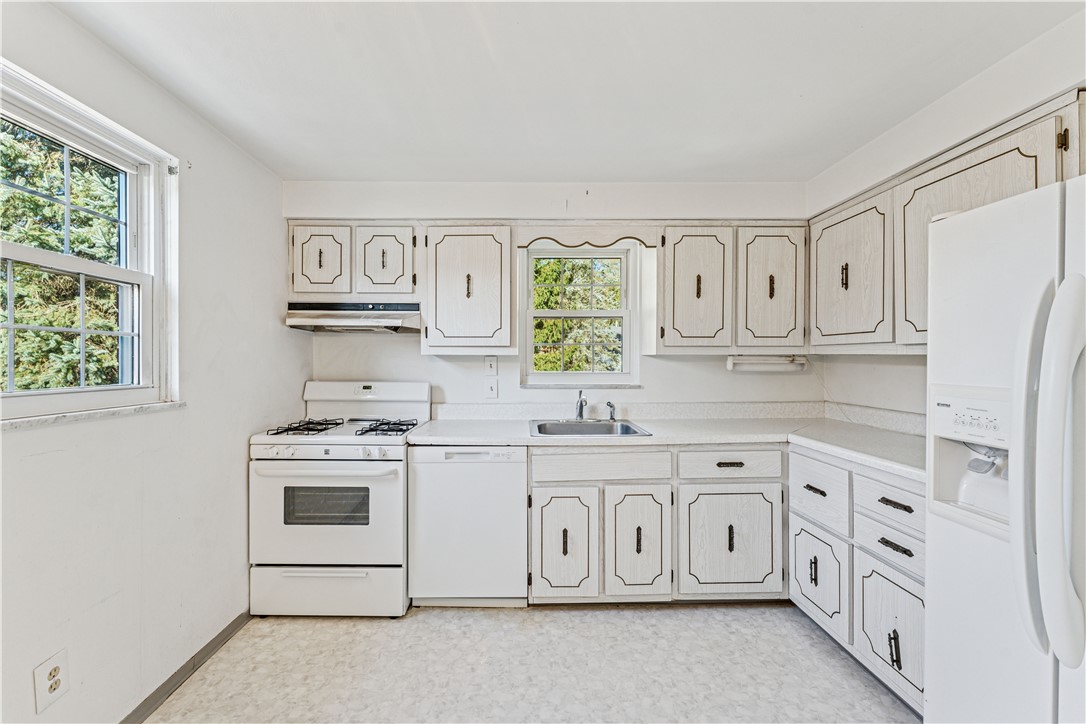 120 Parkwood Dr