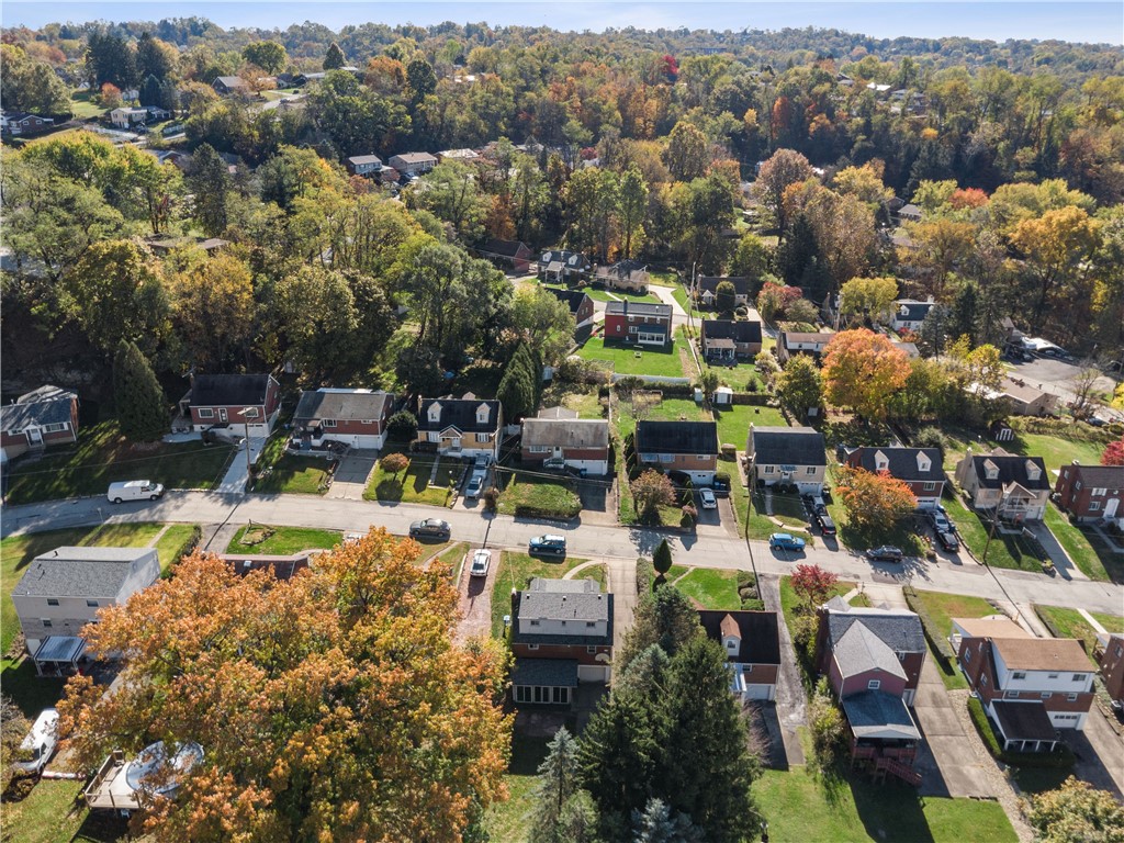 120 Parkwood Dr