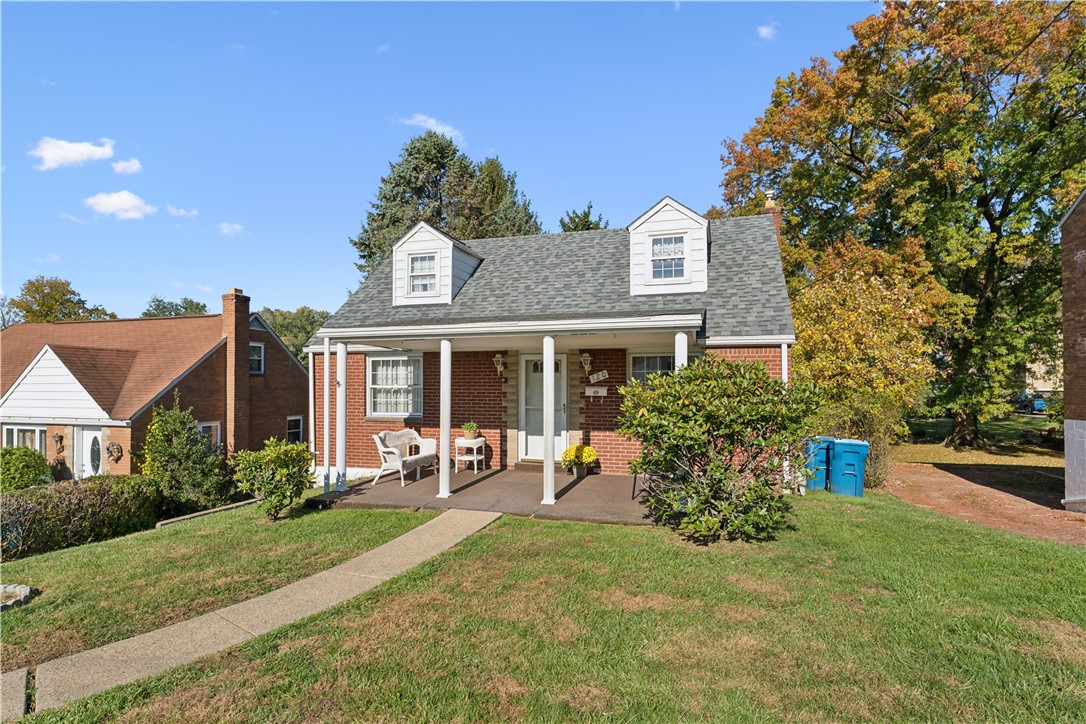 120 Parkwood Dr