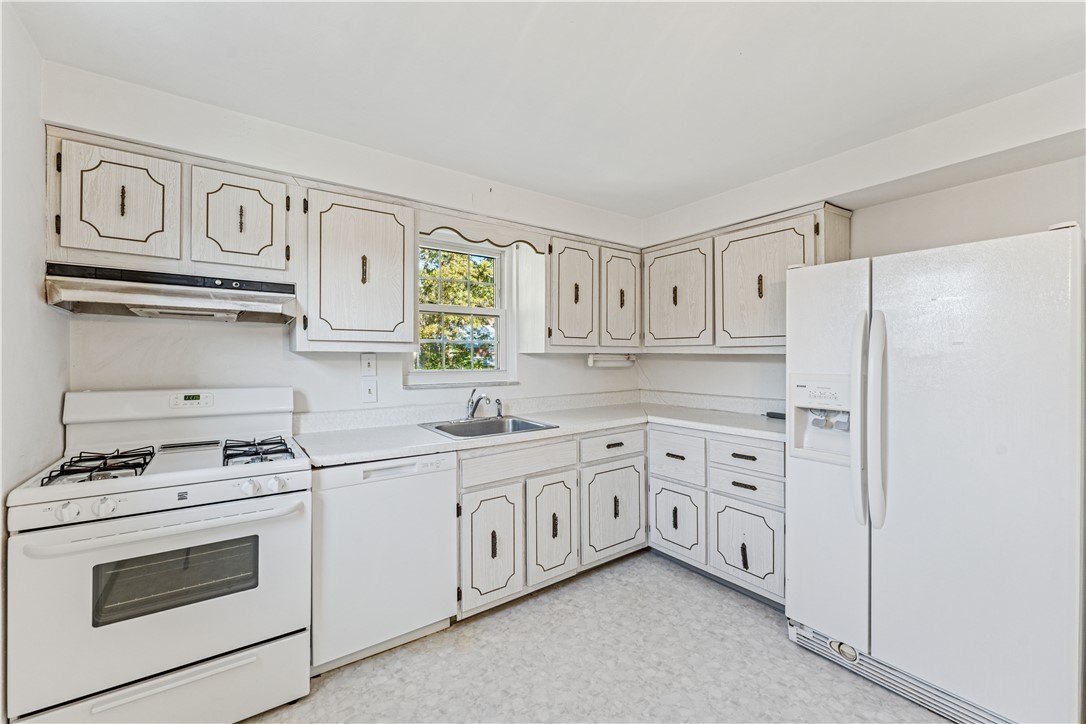 120 Parkwood Dr
