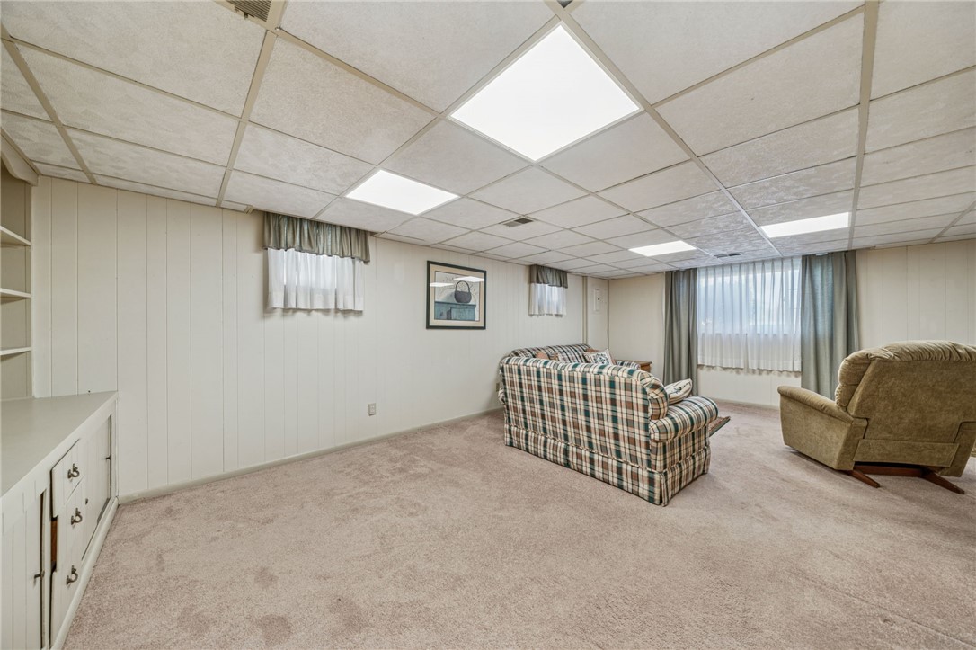 1 Mariah Dr
