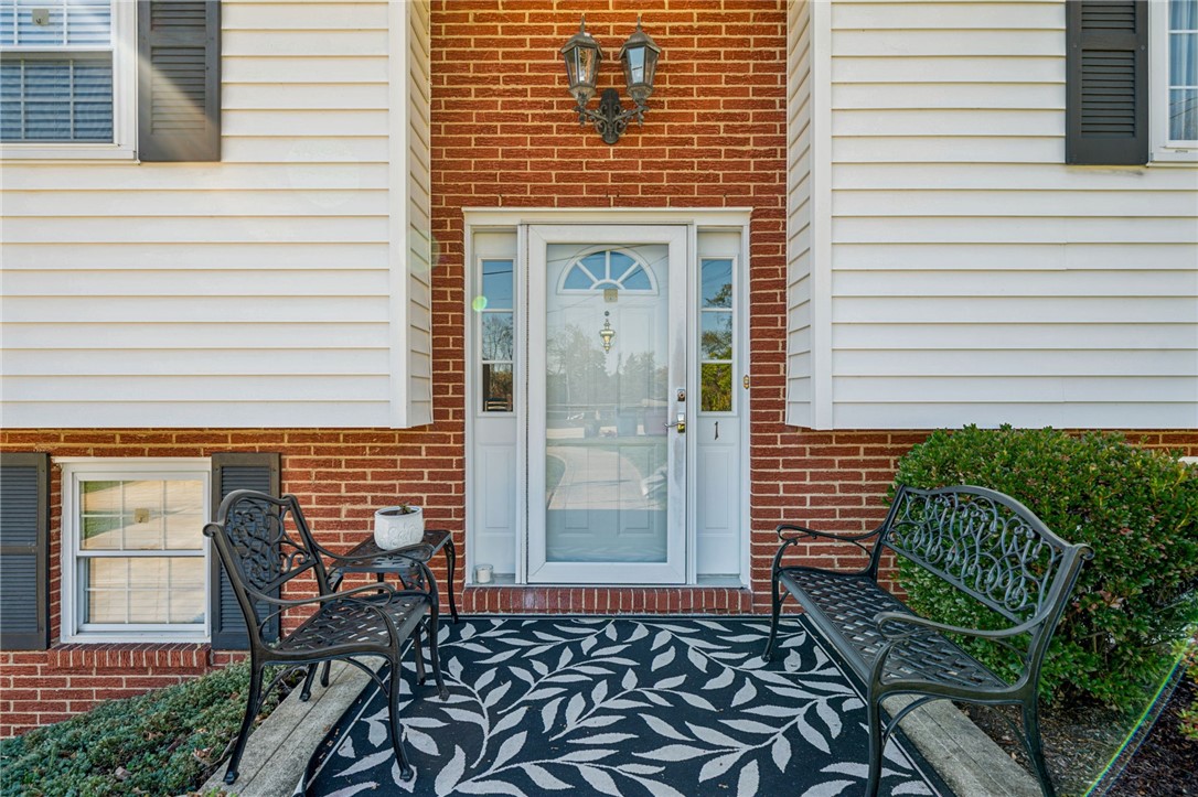1 Mariah Dr
