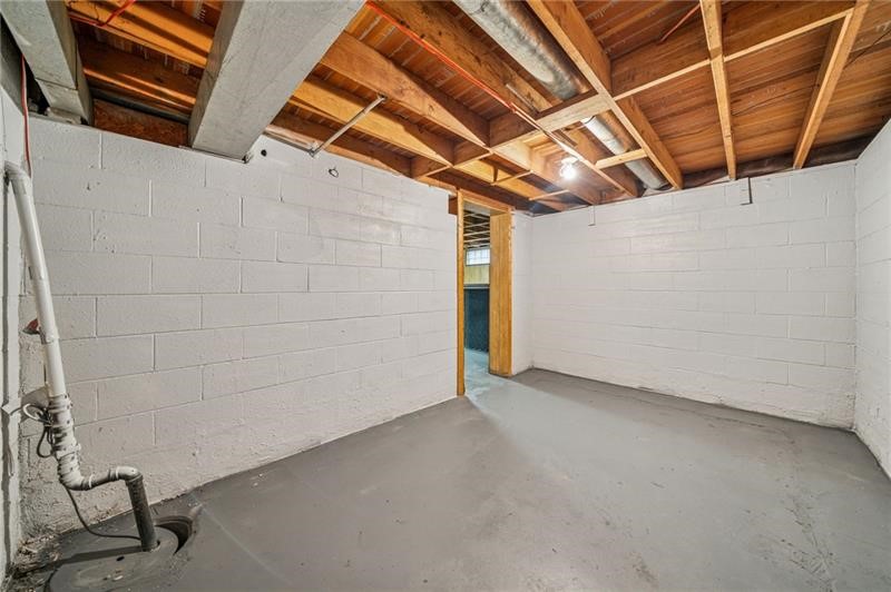 1202 Dallas Ave