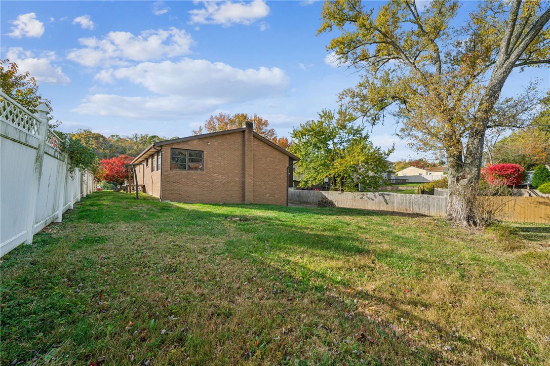 12219 Roth Drive
