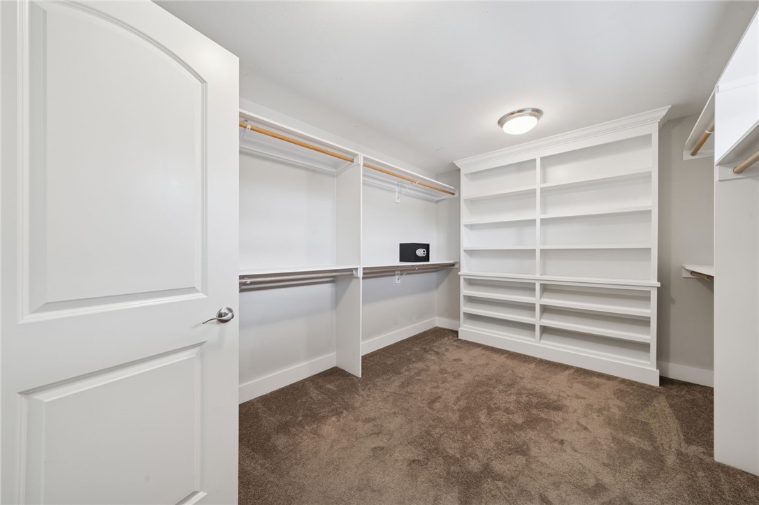 5525 Fontana Court