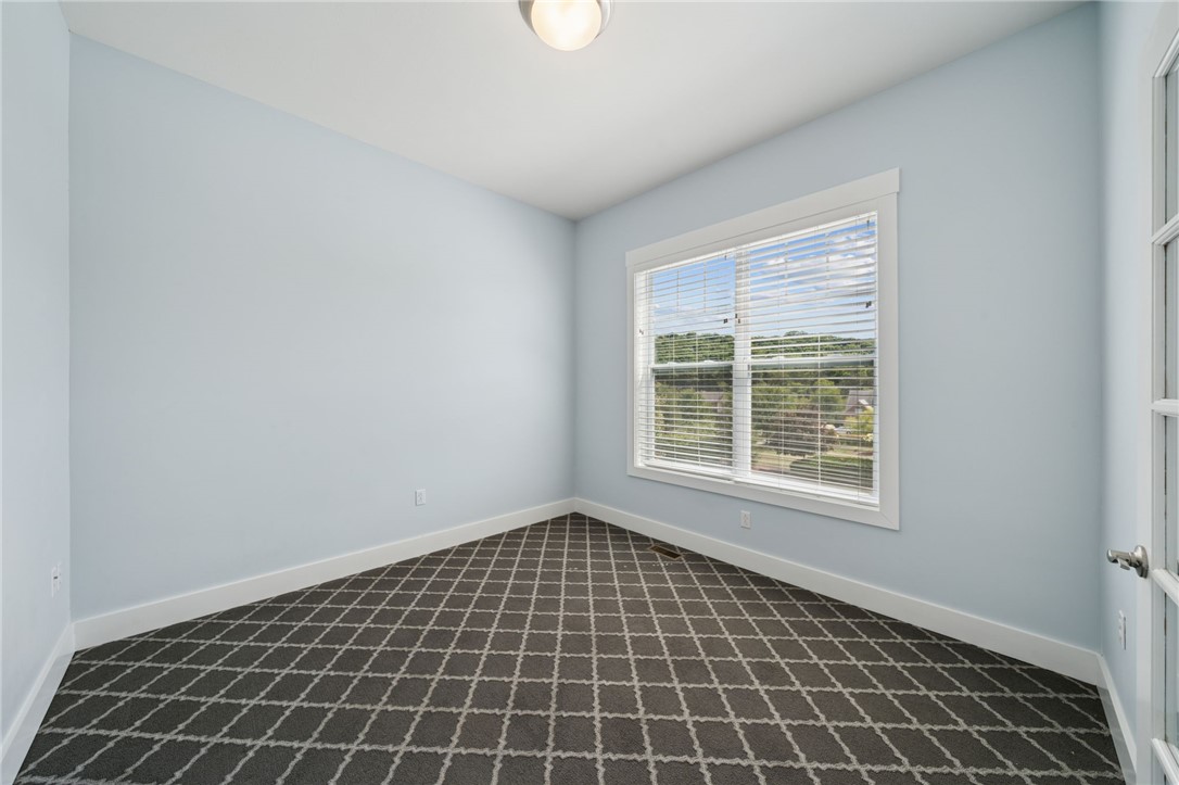 5525 Fontana Court