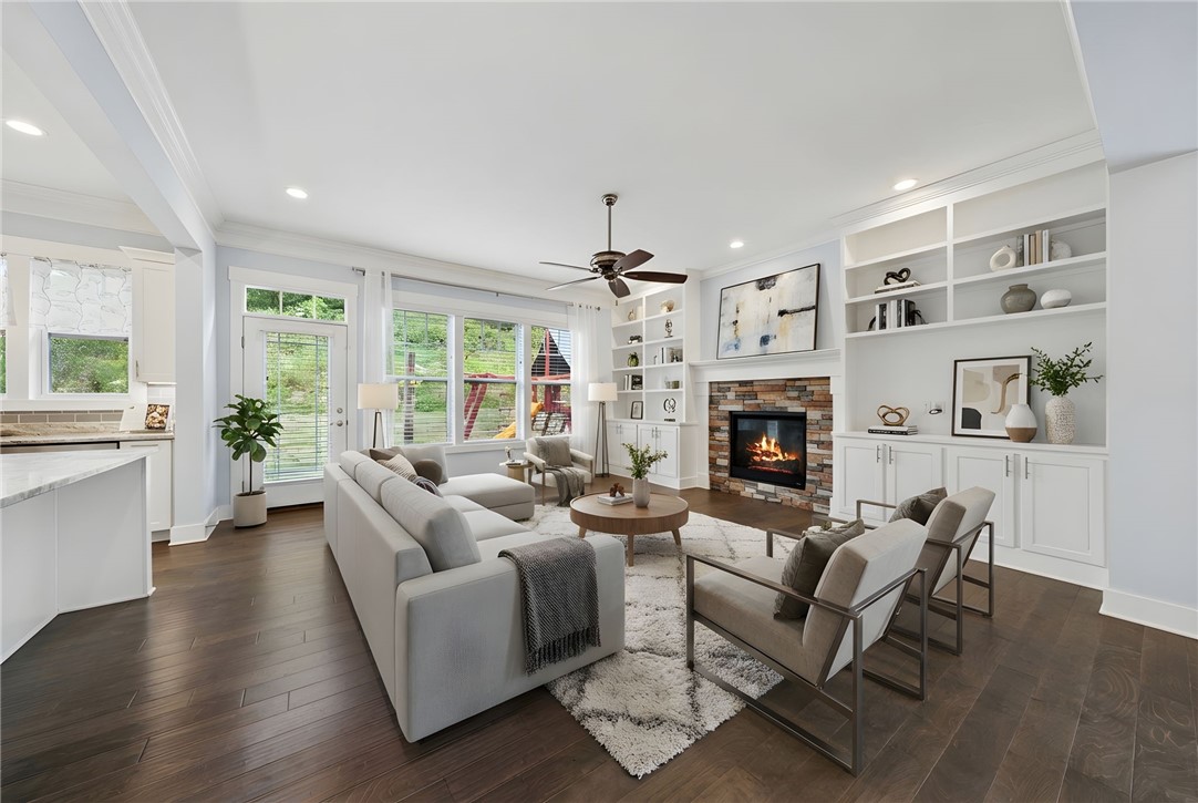 5525 Fontana Court