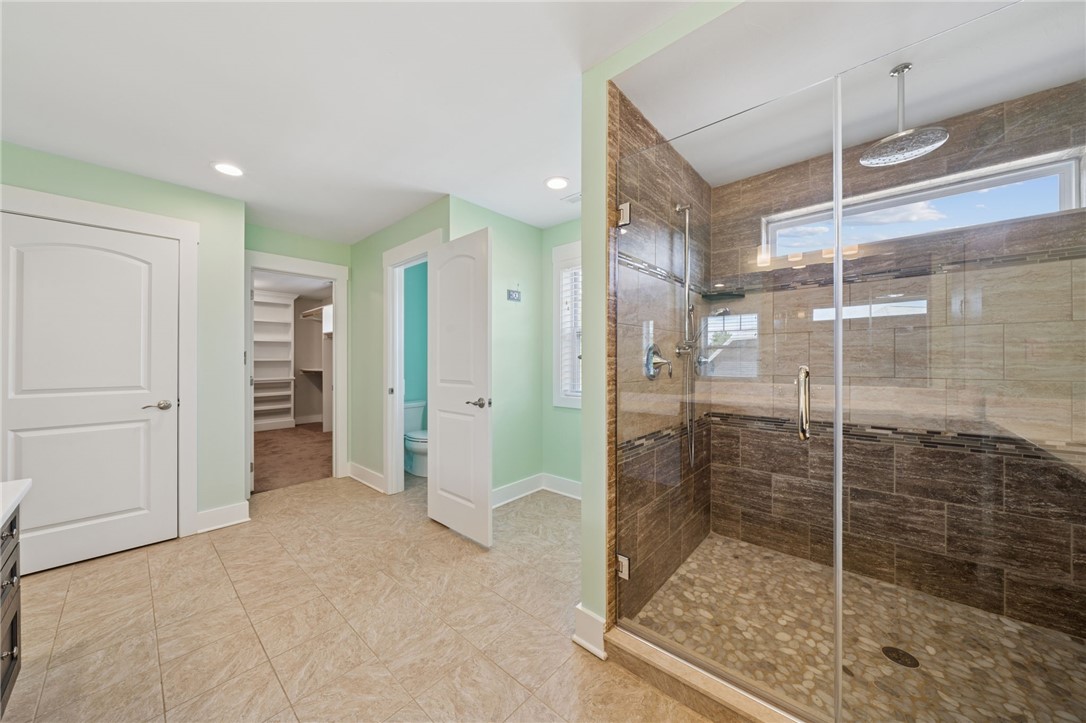 5525 Fontana Court