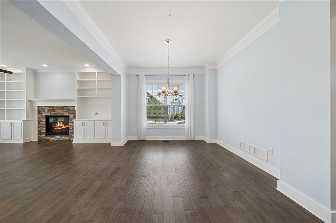 5525 Fontana Court