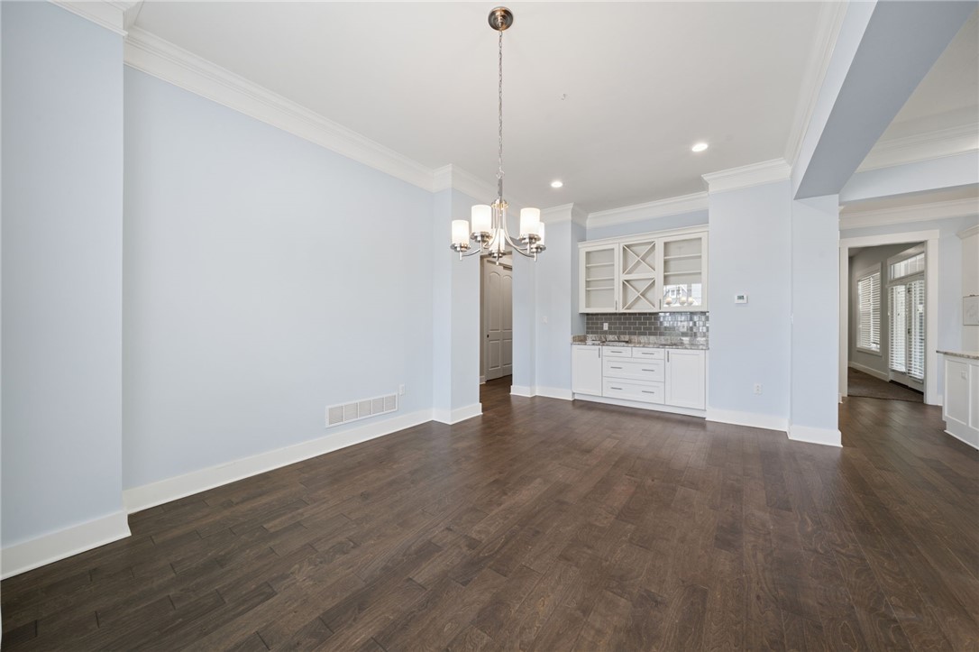 5525 Fontana Court