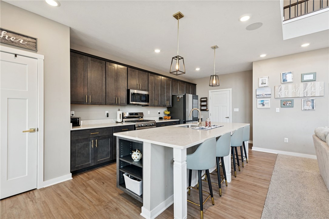 240 Victoria Dr