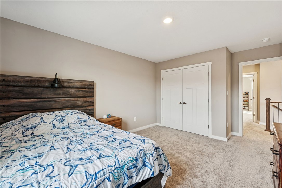 240 Victoria Dr