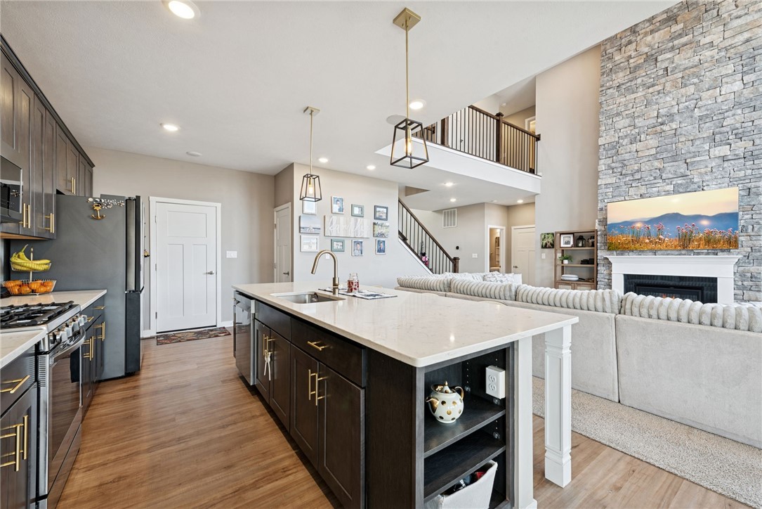 240 Victoria Dr