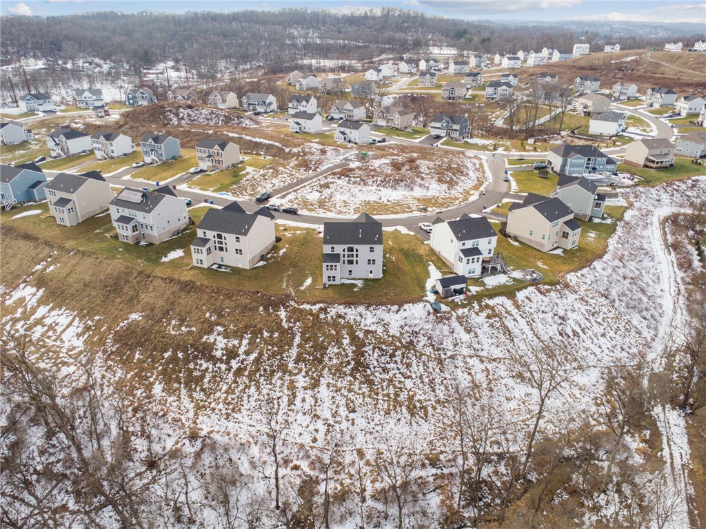 240 Victoria Dr