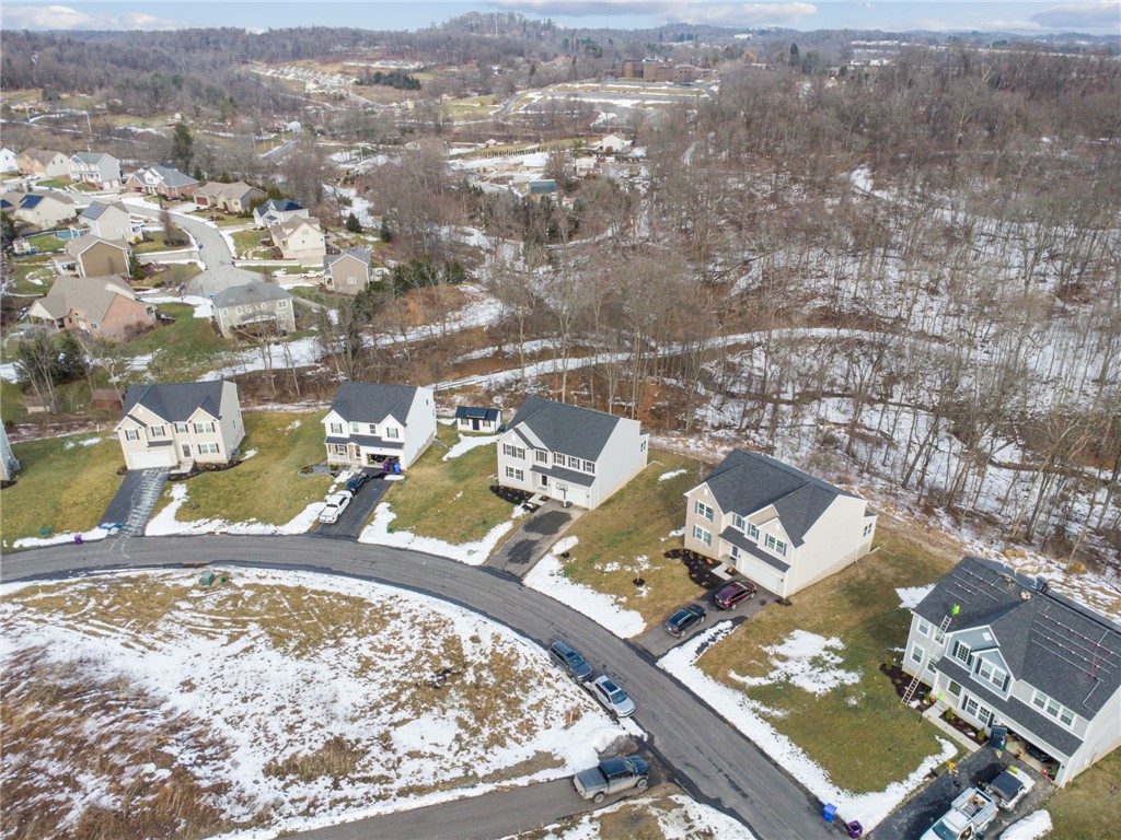 240 Victoria Dr