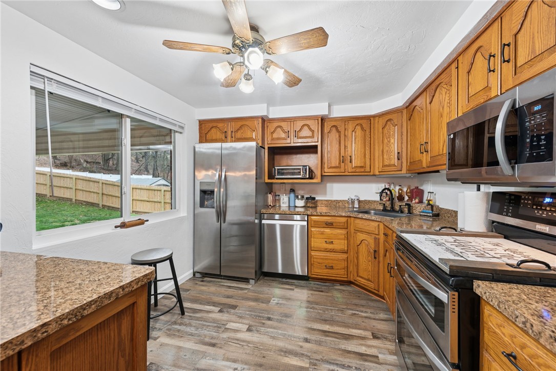 361 Holiday Park Dr
