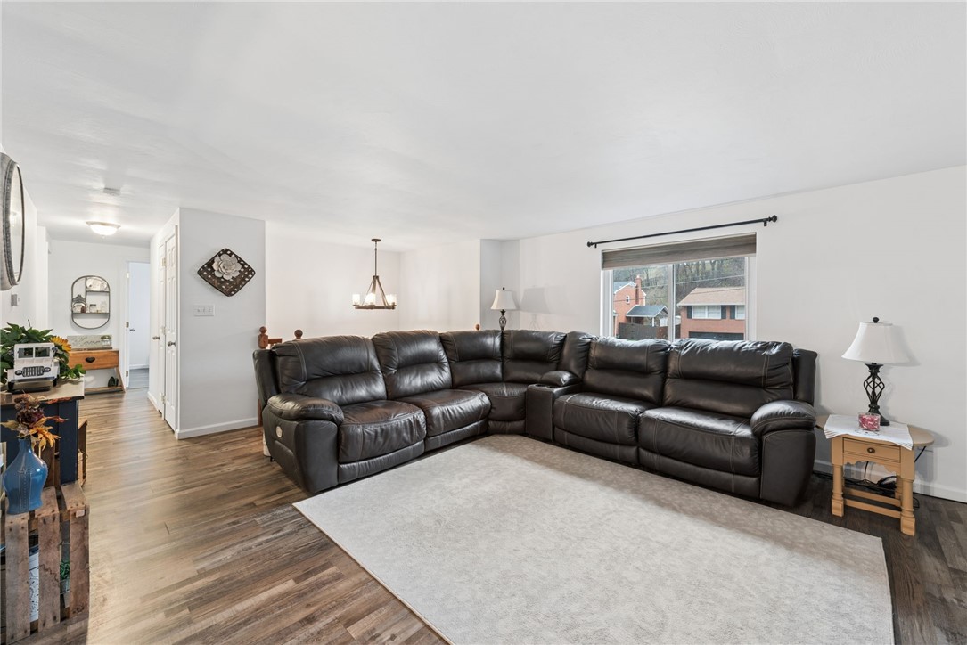 361 Holiday Park Dr