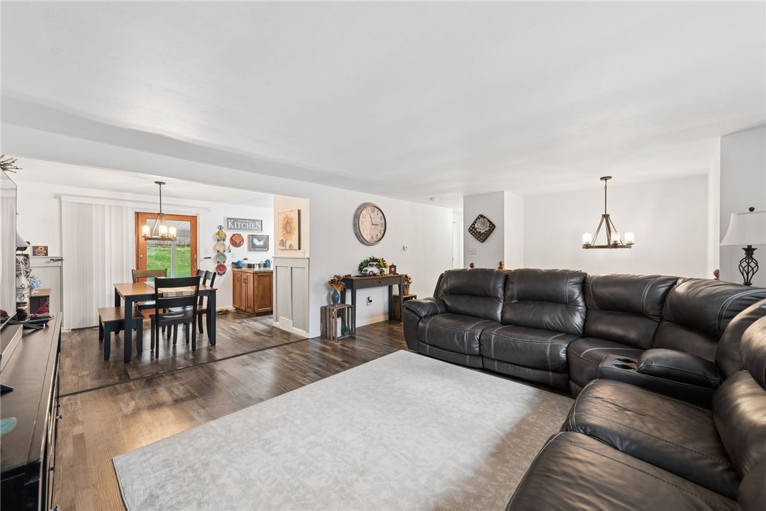 361 Holiday Park Dr
