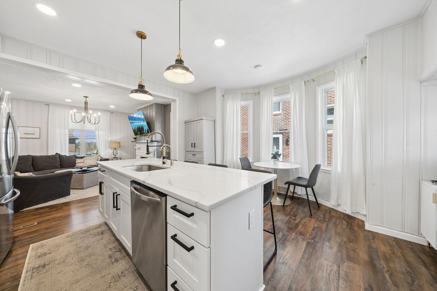 343 Cornell AVENUE