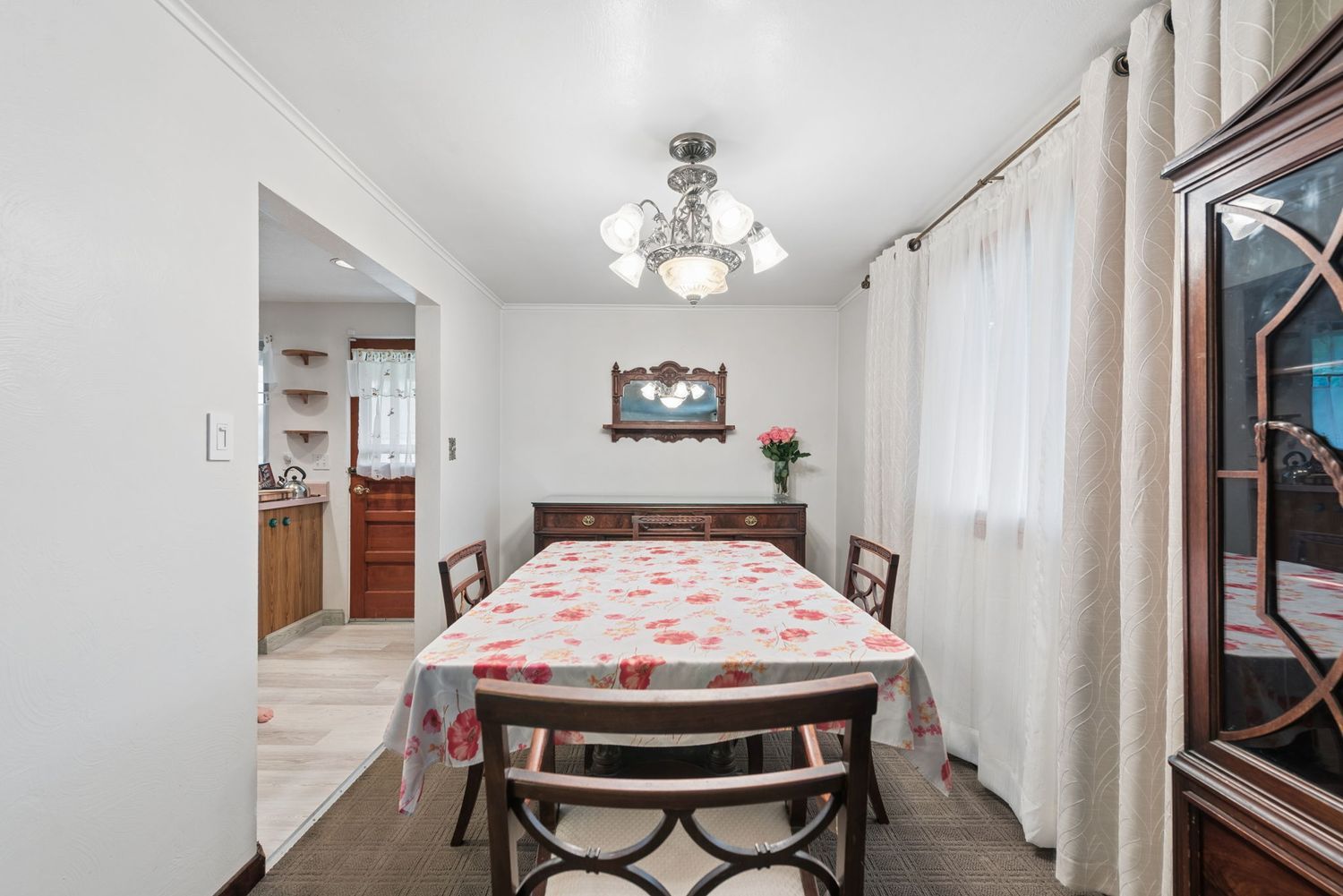223 E Patty LANE