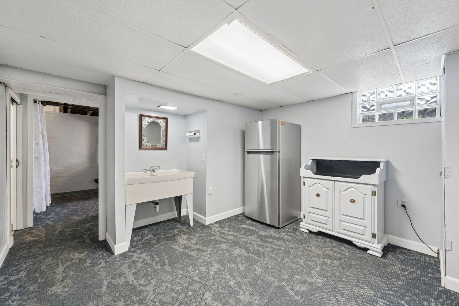 223 E Patty LANE