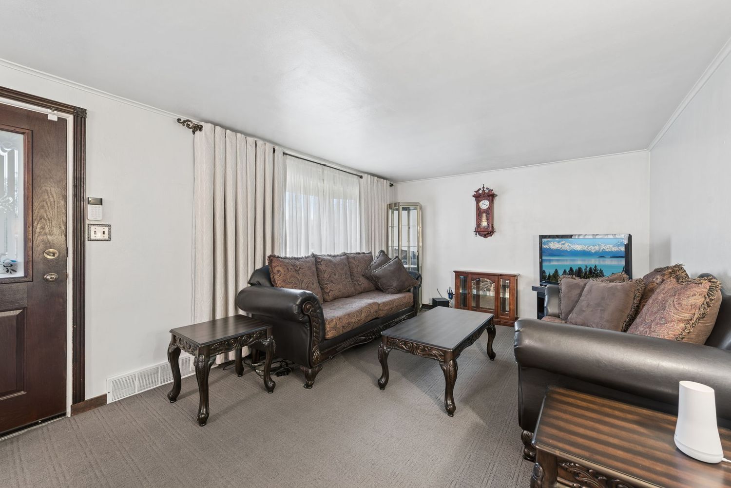 223 E Patty LANE