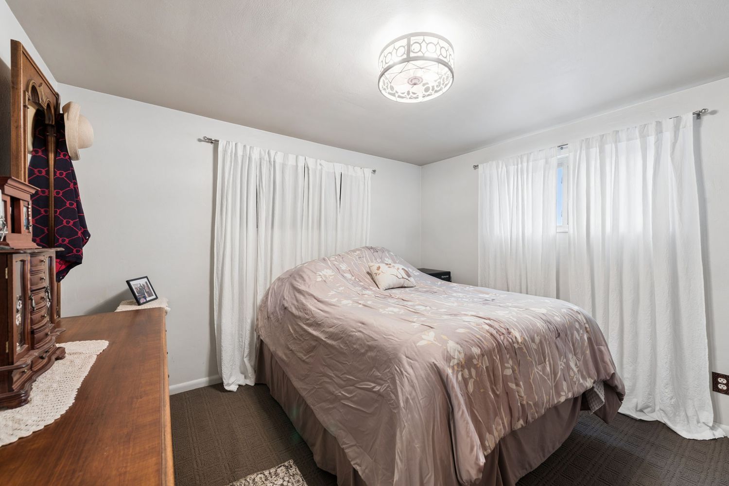 223 E Patty LANE