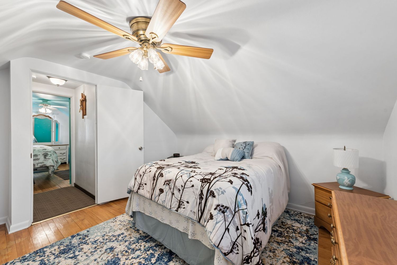 223 E Patty LANE