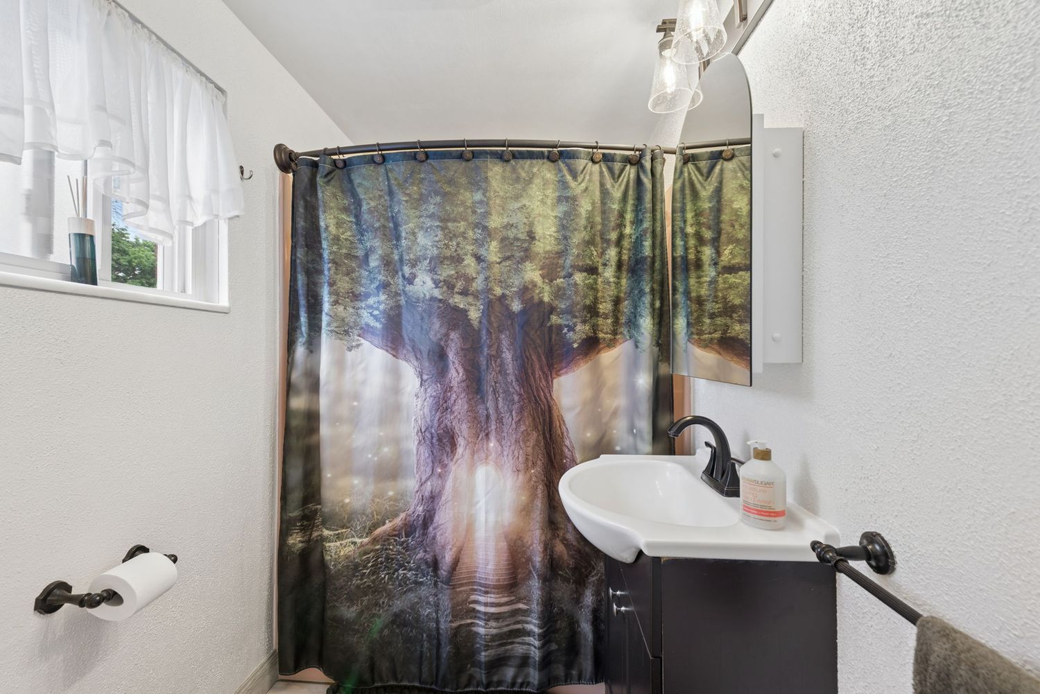 223 E Patty LANE