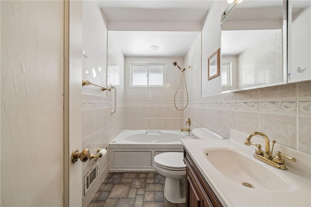 318 Dunbar Dr