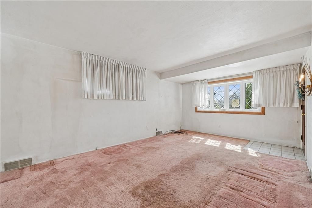 318 Dunbar Dr